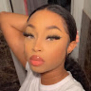 Meet your Posher, Danica